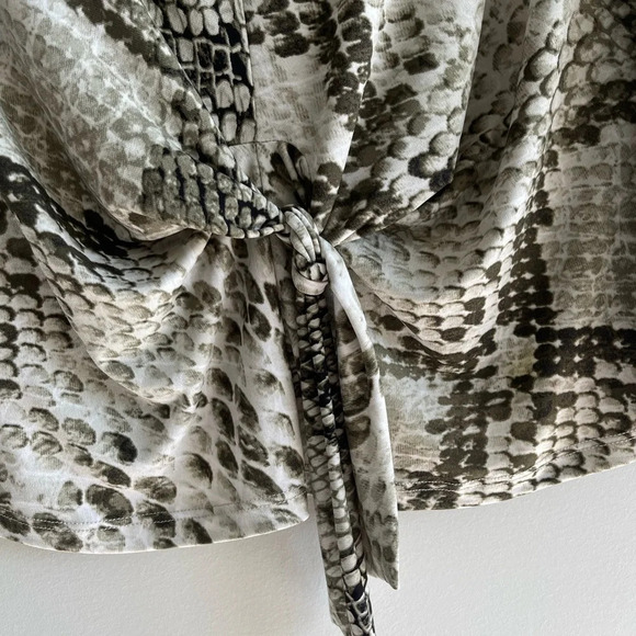 Clara Sun Woo | Reptile Tie Front Lightweight Blouse Size Large - Picture 4 of 7